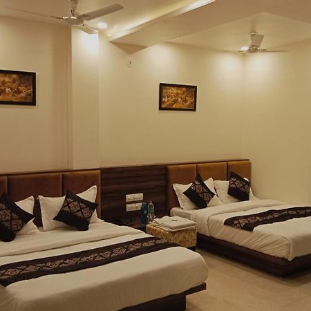 Hotel Vrinda Inn Udaipur Buitenkant foto