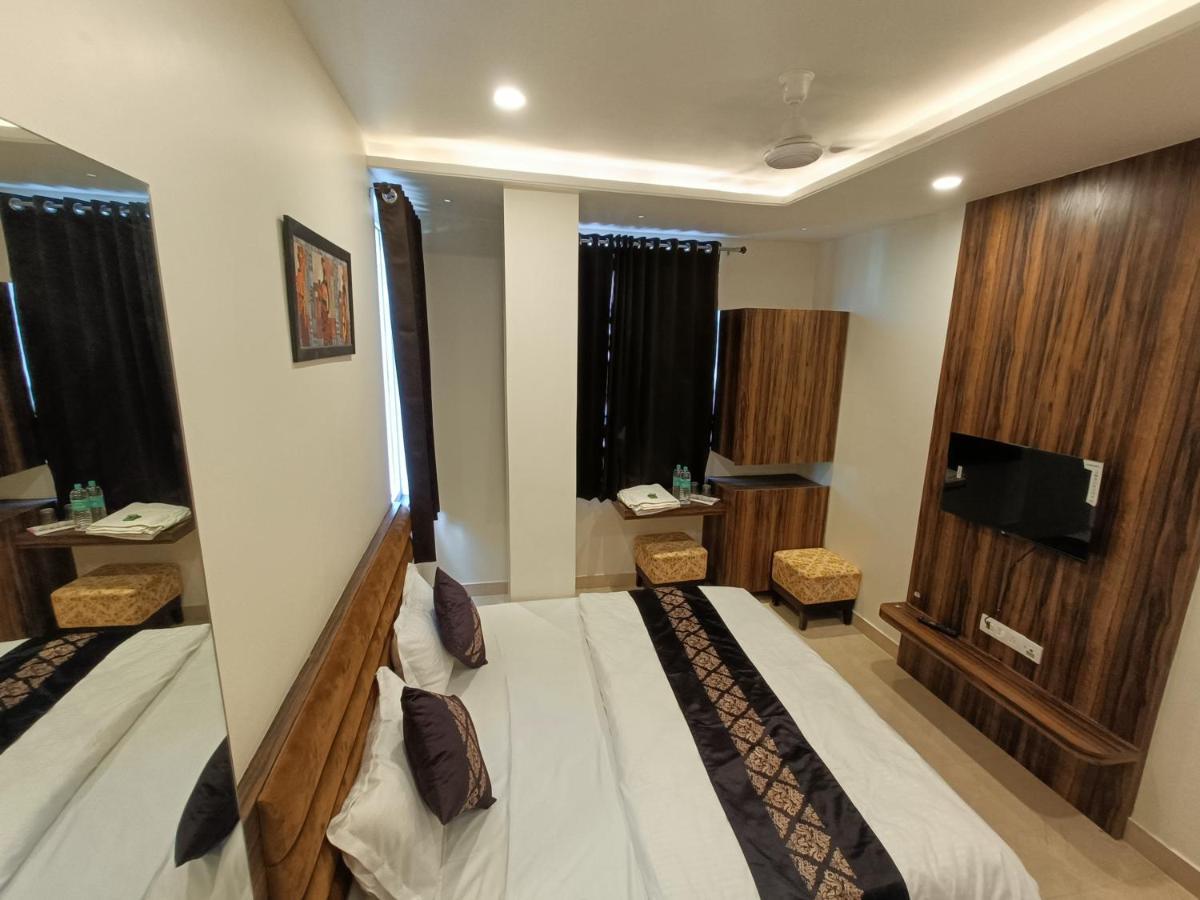 Hotel Vrinda Inn Udaipur Buitenkant foto