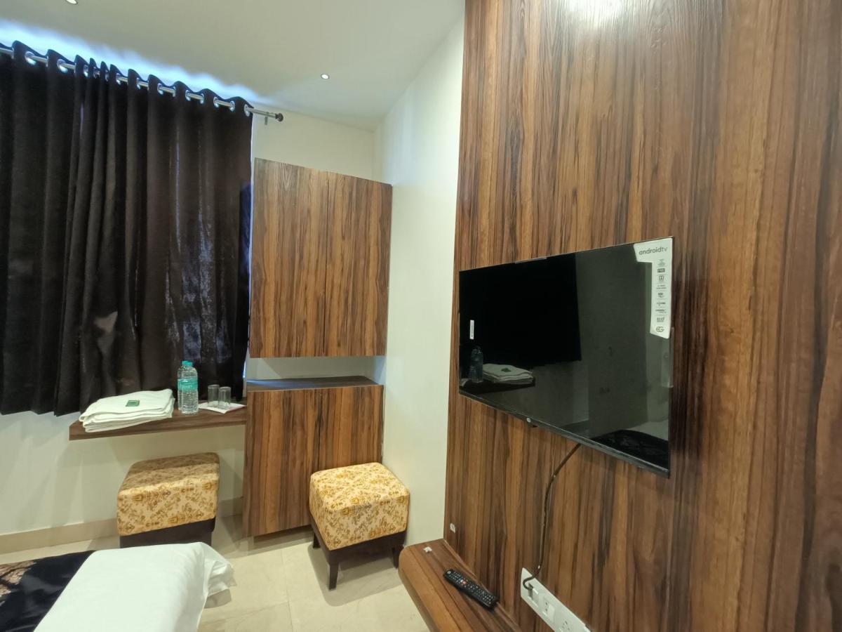 Hotel Vrinda Inn Udaipur Buitenkant foto