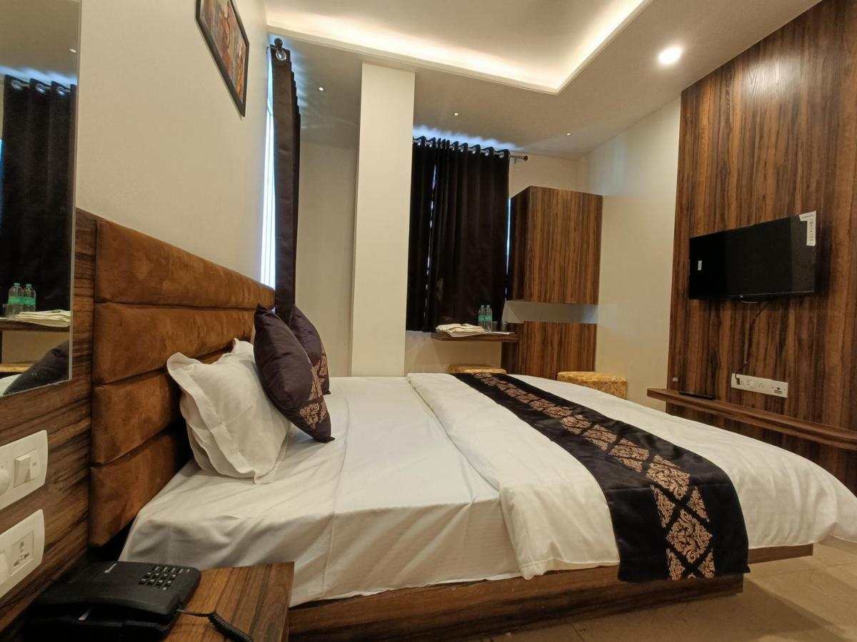 Hotel Vrinda Inn Udaipur Buitenkant foto