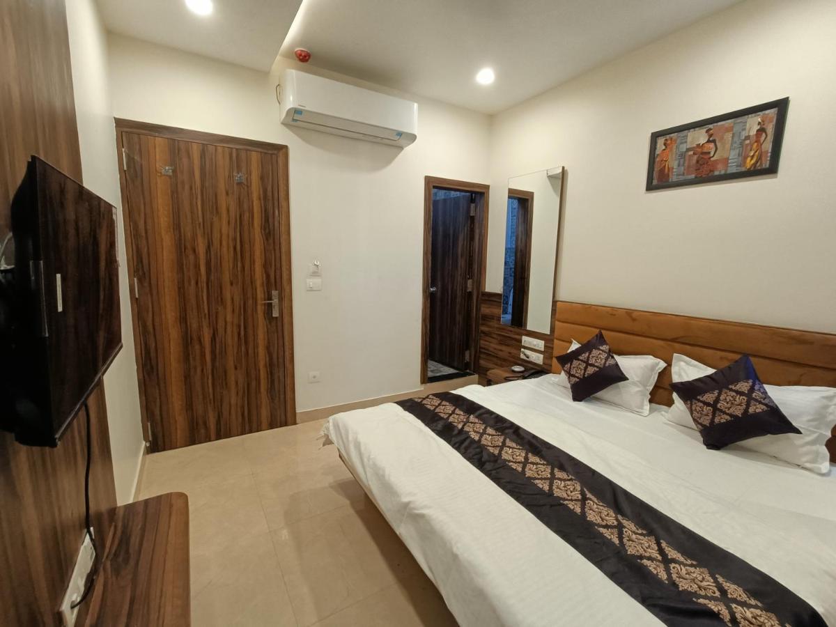 Hotel Vrinda Inn Udaipur Buitenkant foto