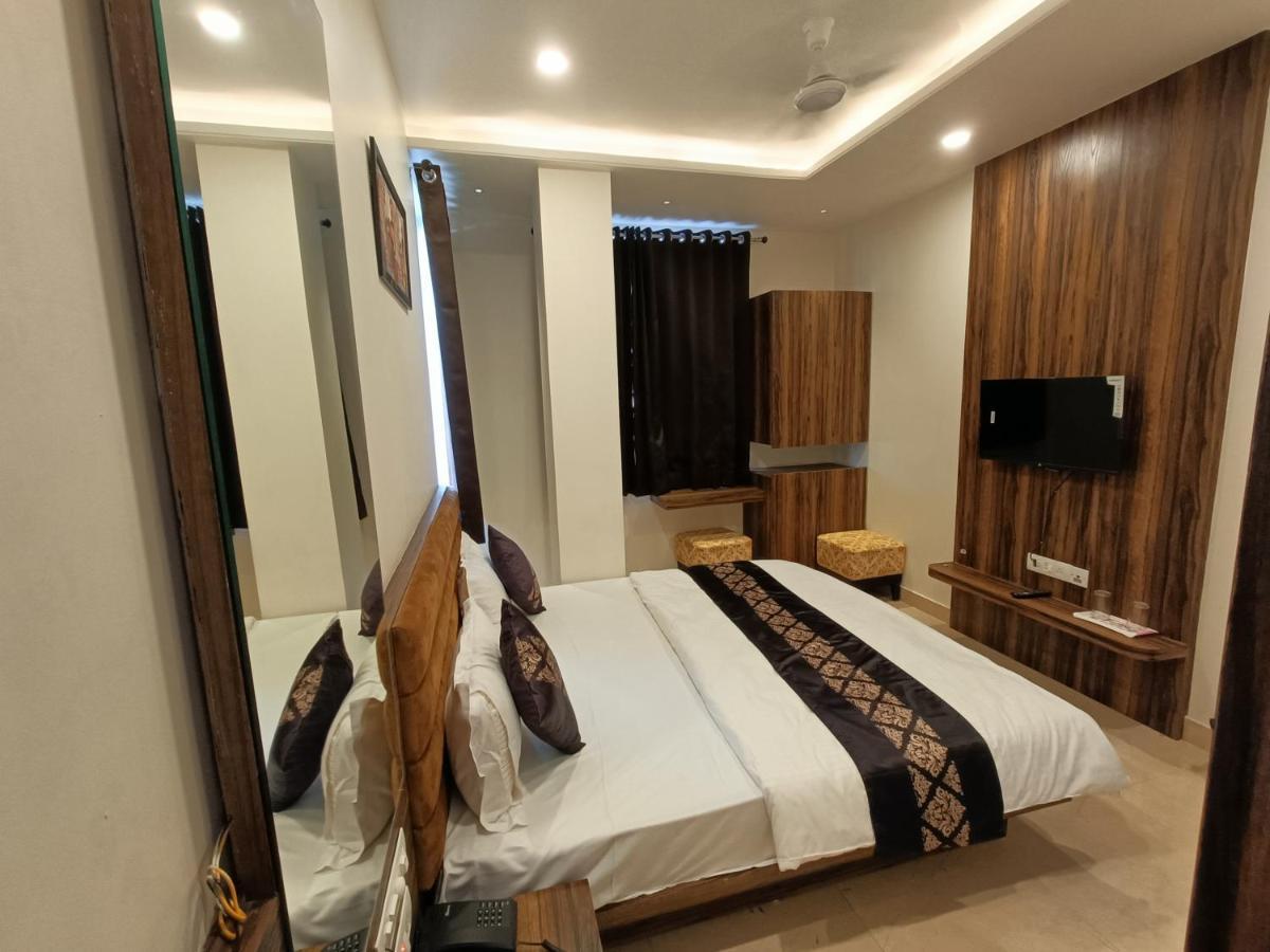 Hotel Vrinda Inn Udaipur Buitenkant foto