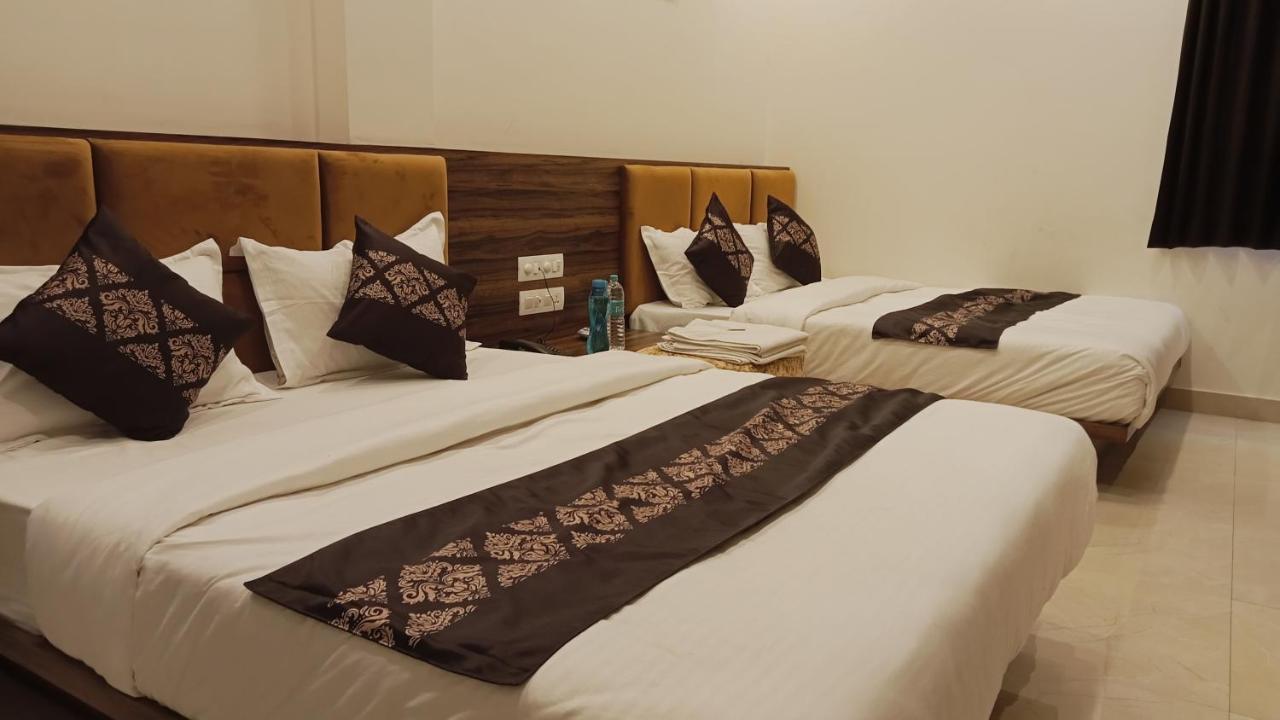 Hotel Vrinda Inn Udaipur Buitenkant foto